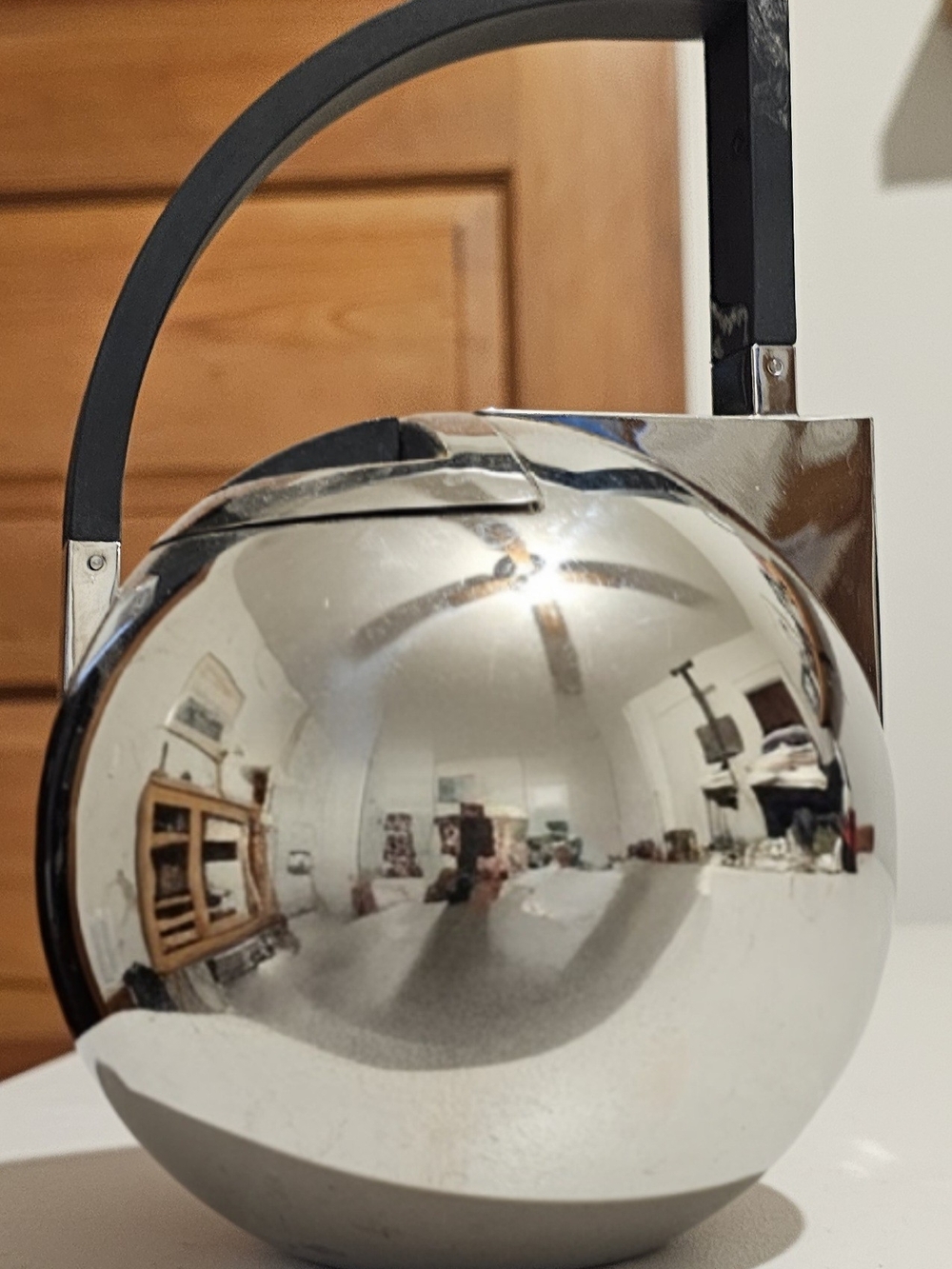 Oliver Hemmings Nio Tea Pot